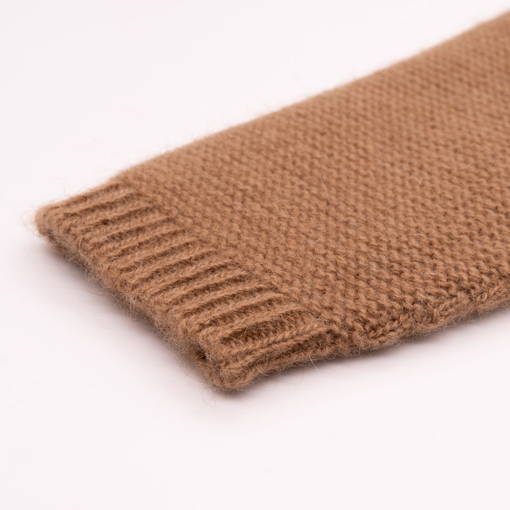 Babypullover aus Kamelwolle, braun